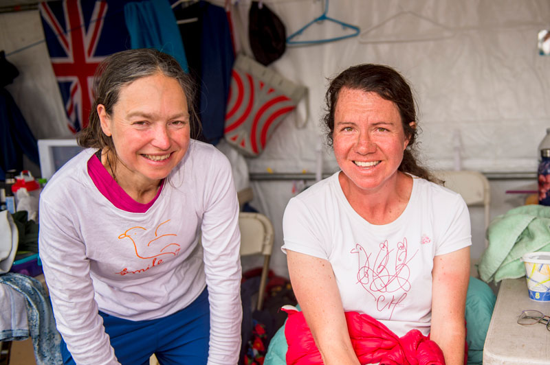 Susan Marshall (1st woman, 442 miles) with helper Bauliya (on left)